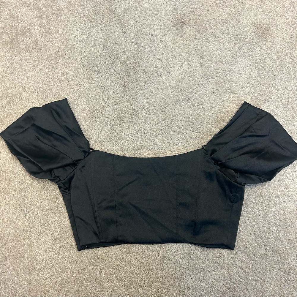 Zara Black satin effect buttoned short pleated sleeve crop top Sz L NWT - Picture 6 of 15